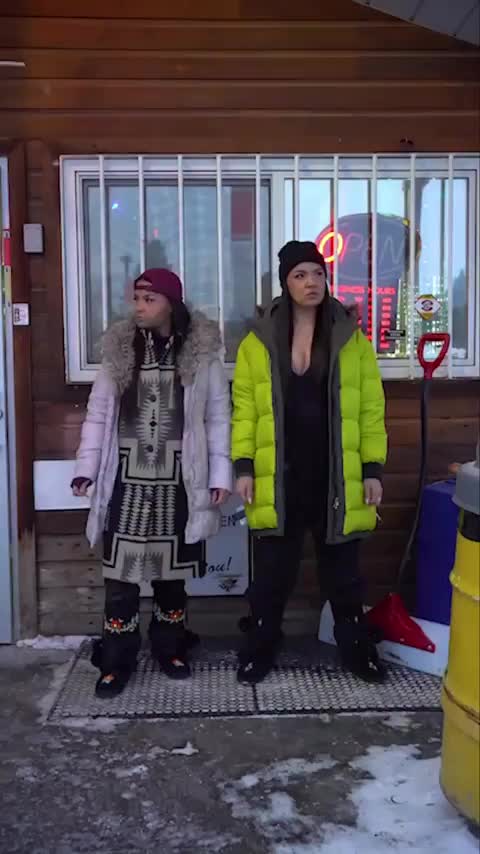 Jay and Silent Bob visit the rez