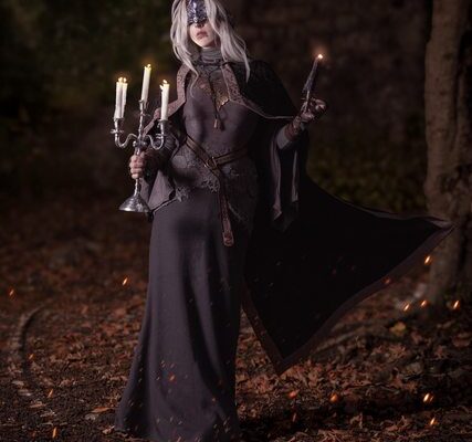 Firekeeper cosplay / darksouls 3