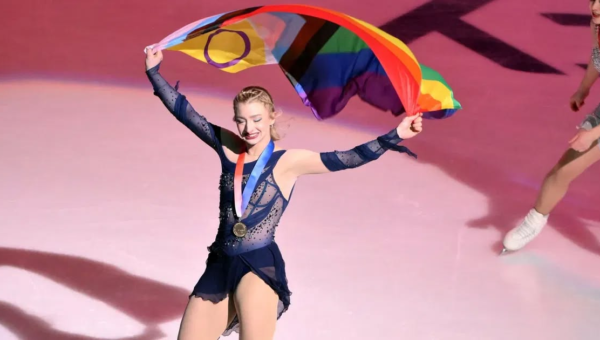 Amber Glenn, kickass skater winning medals while being bombarded with astro-turf hate