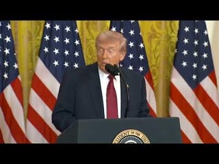 Trump glitching out mid-sentence