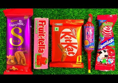 Satisfying video ASMR lollipops candy and Giant gummy candy cutting video ASMR opening candy video