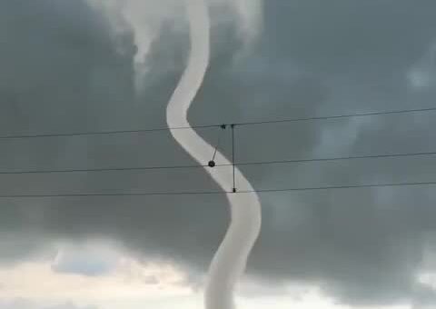 That’s probably the most beautiful tornado I’ve ever seen !!
