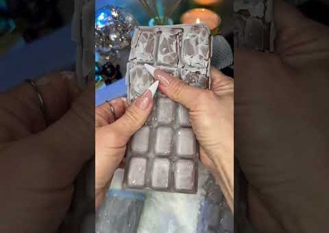 I’m posting a long form slime compilation tomorrow!! #asmr #relax #wax #asmrtapping #satisfying