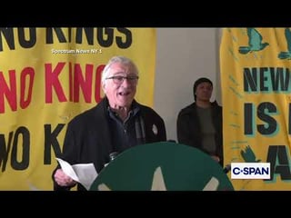 Robert De Niro speaks out against President Trump at “No Kings” day event in New…