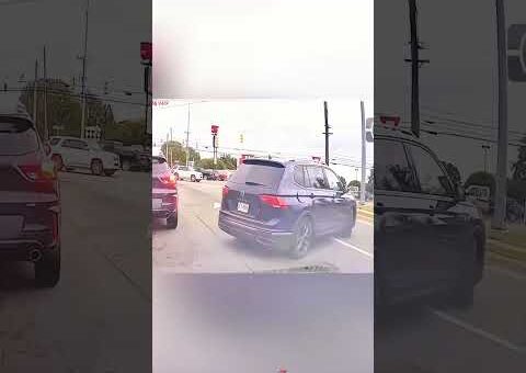 Instant Karma for Ignoring Traffic Rules ！#InstantKarma#PoliceCaught#RoadFail#DrivingFail#FYP#ForYou