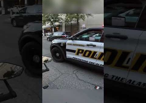 Instant Karma for Ignoring Traffic Rules ！😂😂#InstantKarma#PoliceCaught#TrafficViolation#baddrivers