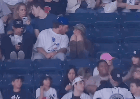Summer House Kiss GIF by slicedbread