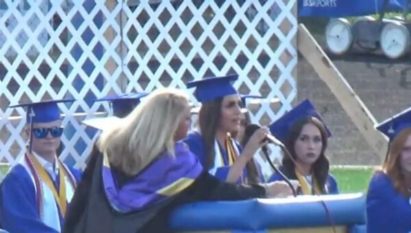 High school principal pulls mic from graduation speaker after she mentions Palestine and ICE