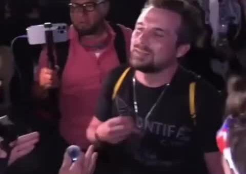 VETERAN CONFRONTS tRUMP SUPPORTER AT ICE FACILITY