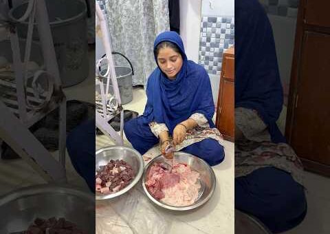 Qurbani ho gayi mere Ghar kaleji kaat Rahi hu💫#viralvideo #trending #shorts #houswifevlogger #like✨