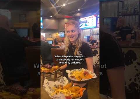 Like think fast🌚🫣 @montanasbbqstratford #relatableshorts #fypage #family #dinner #trendingnow
