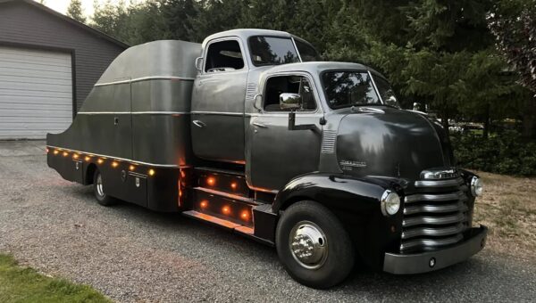 Custom 1951 Chevrolet 5700 COE-Style Car Hauler