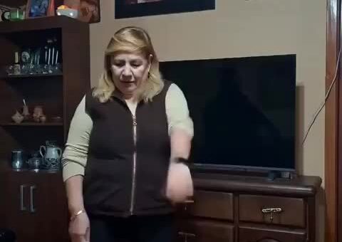 Proof you don’t need a fancy dance studio to have fun. ?
