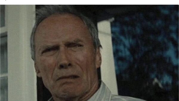 when someone’s phone screen is a picture of themselves