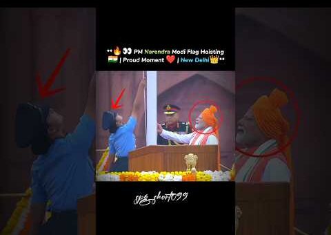 ❤️prime minister Narendra Modi 🇮🇳flag hoisting New Delhi🔥👀#trending #15august #pmmodi #shortvideo