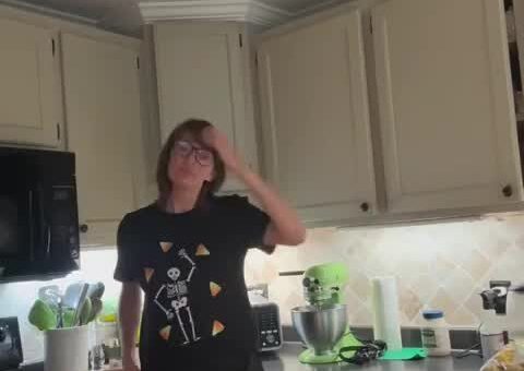 It’s spooky time